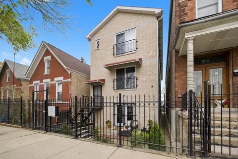 2111 S Fairfield Ave #1, Chicago, IL 60608
