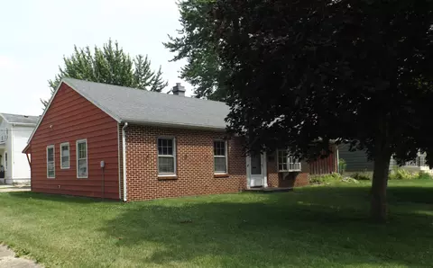 1412 11th Ave, Sterling, IL 61081