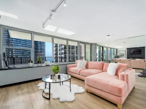 400 E Randolph St #3225, Chicago, IL 60601 photo 4