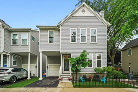 2903 N Wolcott Ave #C, Chicago, IL 60657