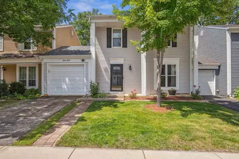 29 W464 Butternut Ln, Warrenville, IL 60555