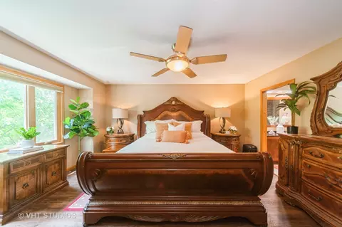 Bedroom - 1775 Lakeview Dr #D, Wheeling, IL 60090 photo 2 of 3