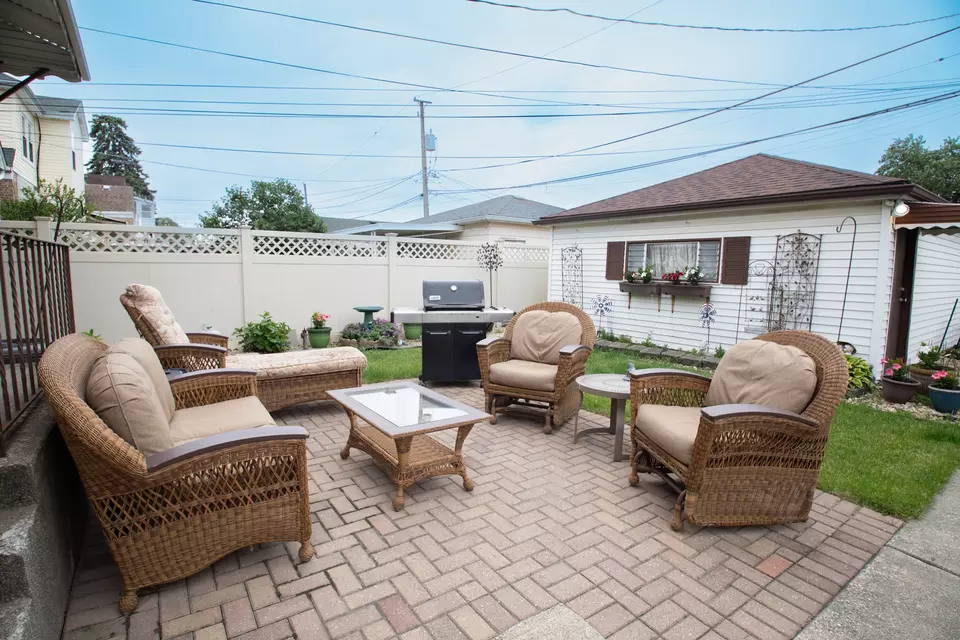 Exterior - 5518 S Melvina Ave, Chicago, IL 60638 photo 1 of 2