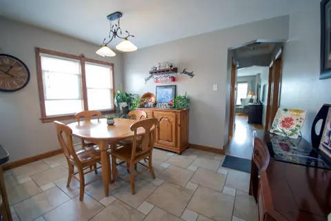 Dining - 5518 S Melvina Ave, Chicago, IL 60638 photo 1 of 1