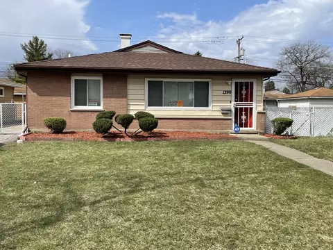 1390 Burnham Ave, Calumet City, IL 60409
