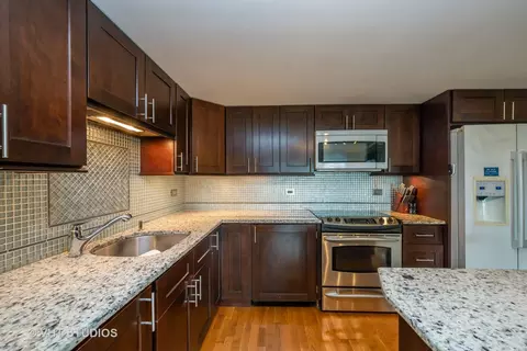 100 Deborah Ln #B23, Wheeling, IL 60090 photo 7