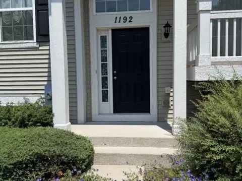1192 Alta Vista Dr #1192, Pingree Grove, IL 60140