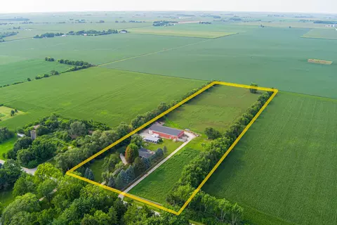 View/Area - 17751 Scott Rd, Hinckley, IL 60520 photo 3 of 8