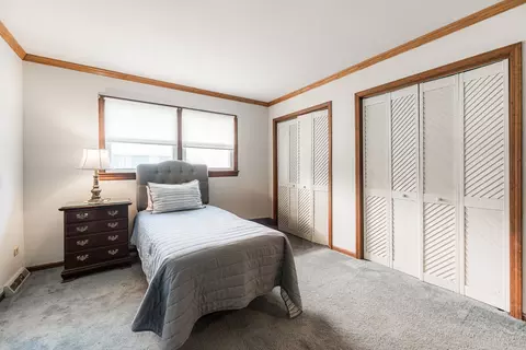 Bedroom - 17751 Scott Rd, Hinckley, IL 60520 photo 3 of 5