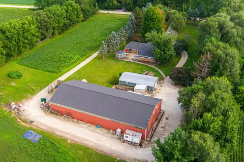 View/Area - 17751 Scott Rd, Hinckley, IL 60520 photo 7 of 8