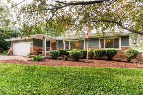 Exterior - 17751 Scott Rd, Hinckley, IL 60520 photo 2 of 17