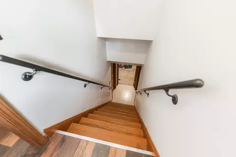 Entry Way - 17751 Scott Rd, Hinckley, IL 60520 photo 3 of 5