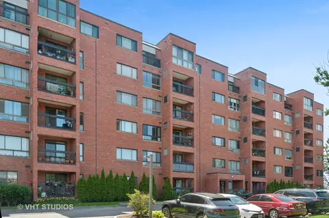 3700 Capri Unit 607 Ct #607, Glenview, IL 60025