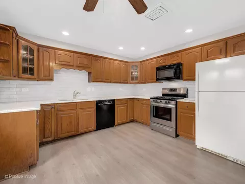 5245 137th Pl, Crestwood, IL 60418 photo 8