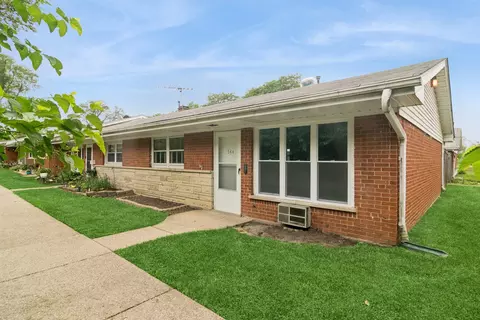 544 W Palatine Rd, Palatine, IL 60067