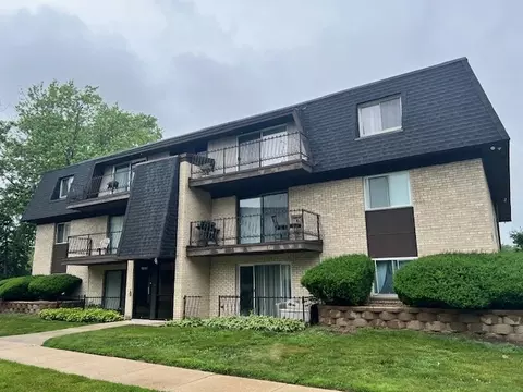11111 S 84th Ave #3A, Palos Hills, IL 60465