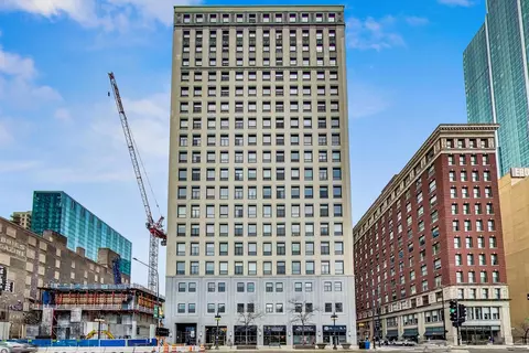 910 S Michigan Ave #1005, Chicago, IL 60605