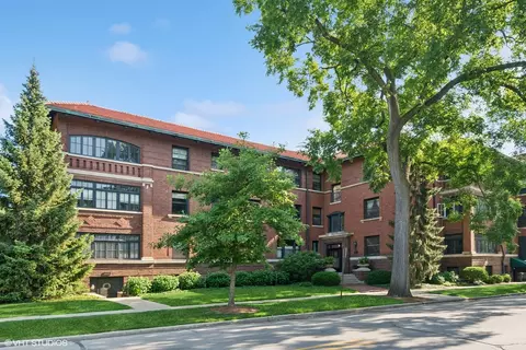 901 Forest Ave #1E, Evanston, IL 60202