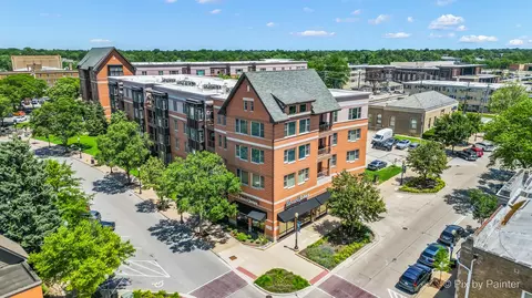 930 Curtiss St #104, Downers Grove, IL 60515