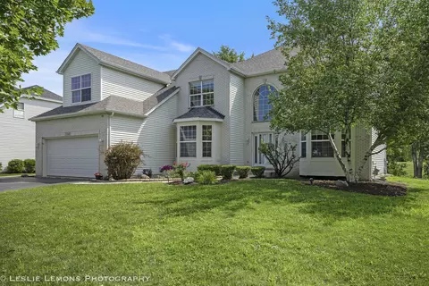 13141 Cinnamon Cir, Plainfield, IL 60585