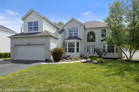 13141 Cinnamon Cir, Plainfield, IL 60585 photo 2