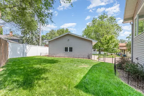 Exterior - 1320 Jefferson Rd, Hoffman Estates, IL 60169 photo 7 of 7