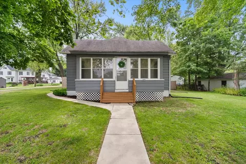 605 W 2nd North St, Wenona, IL 61377