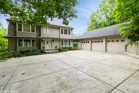 36 W275 Oak Hill Dr, Dundee, IL 60118