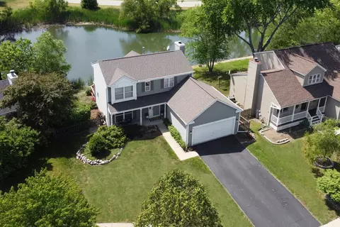 34 Lisk Dr, Hainesville, IL 60030