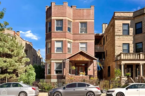 2627 N Kimball Ave #2A, Chicago, IL 60647