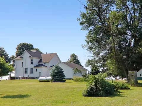 3170 N 900 E Rd, Farmer City, IL 61842