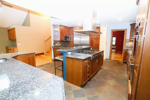 314 N Maple St, Itasca, IL 60143 photo 4