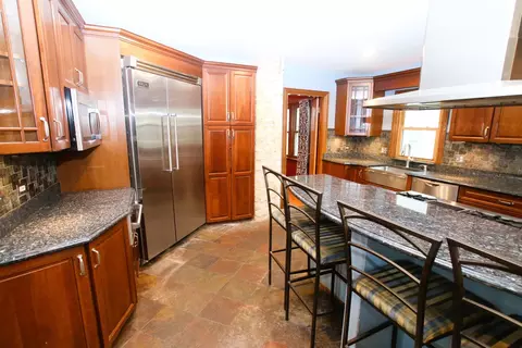 314 N Maple St, Itasca, IL 60143 photo 5