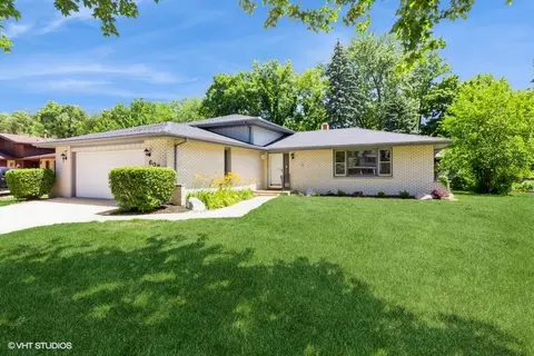 608 Edgebrook Dr, Shorewood, IL 60404