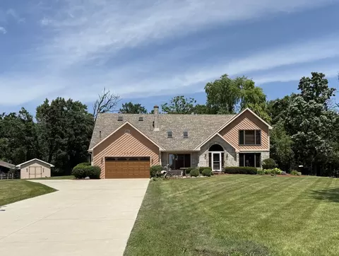 10407 Winn Rd, Richmond, IL 60071