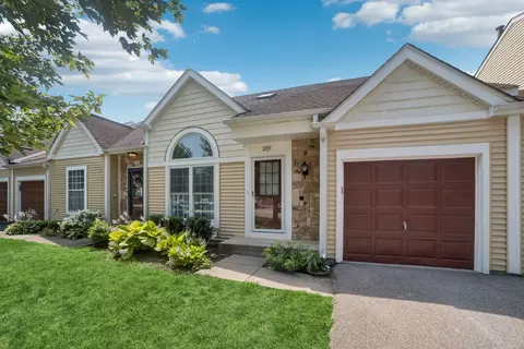2125 Teton Pkwy, Algonquin, IL 60102