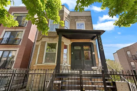 2629 W Evergreen Ave, Chicago, IL 60622