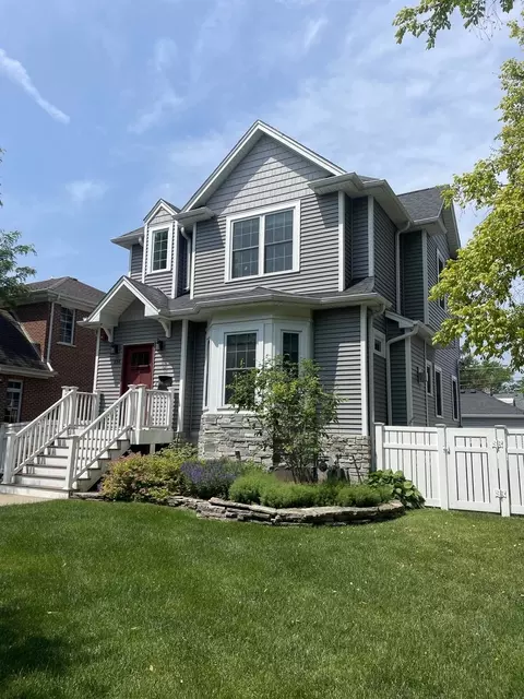 104 N Lincoln Ave, Park Ridge, IL 60068