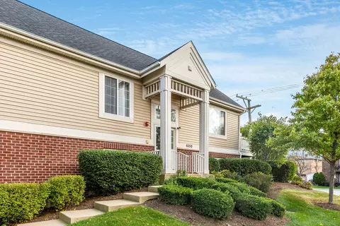 6350 Birmingham St, Chicago Ridge, IL 60415