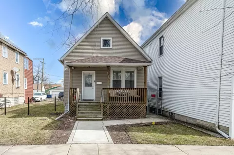 115 S 12th Ave, Maywood, IL 60153