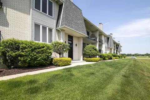 15705 Lake Hills Ct #2N, Orland Park, IL 60462