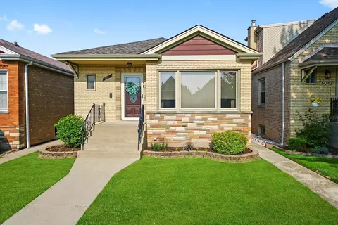 6041 S Tripp Ave, Chicago, IL 60629