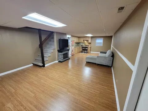 Living - 310 Partridge Ln, Wheeling, IL 60090 photo 2 of 2