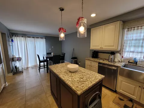 Kitchen - 310 Partridge Ln, Wheeling, IL 60090 photo 3 of 6
