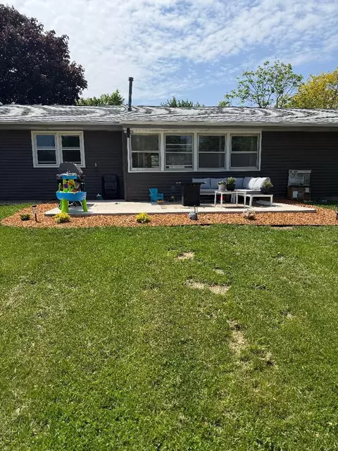 404 E Soper St, Winnebago, IL 61088 photo 10