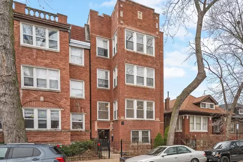 4906 N Whipple St, Chicago, IL 60625