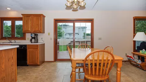410 Wildberry Dr, Normal, IL 61761 photo 7
