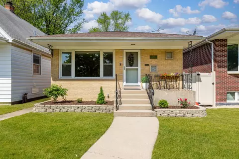 10842 S Sacramento Ave, Chicago, IL 60655