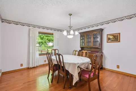 Dining - 3560 Primrose Ln, Morris, IL 60450 photo 2 of 2