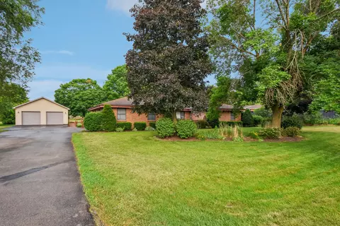 Exterior - 3560 Primrose Ln, Morris, IL 60450 photo 5 of 16